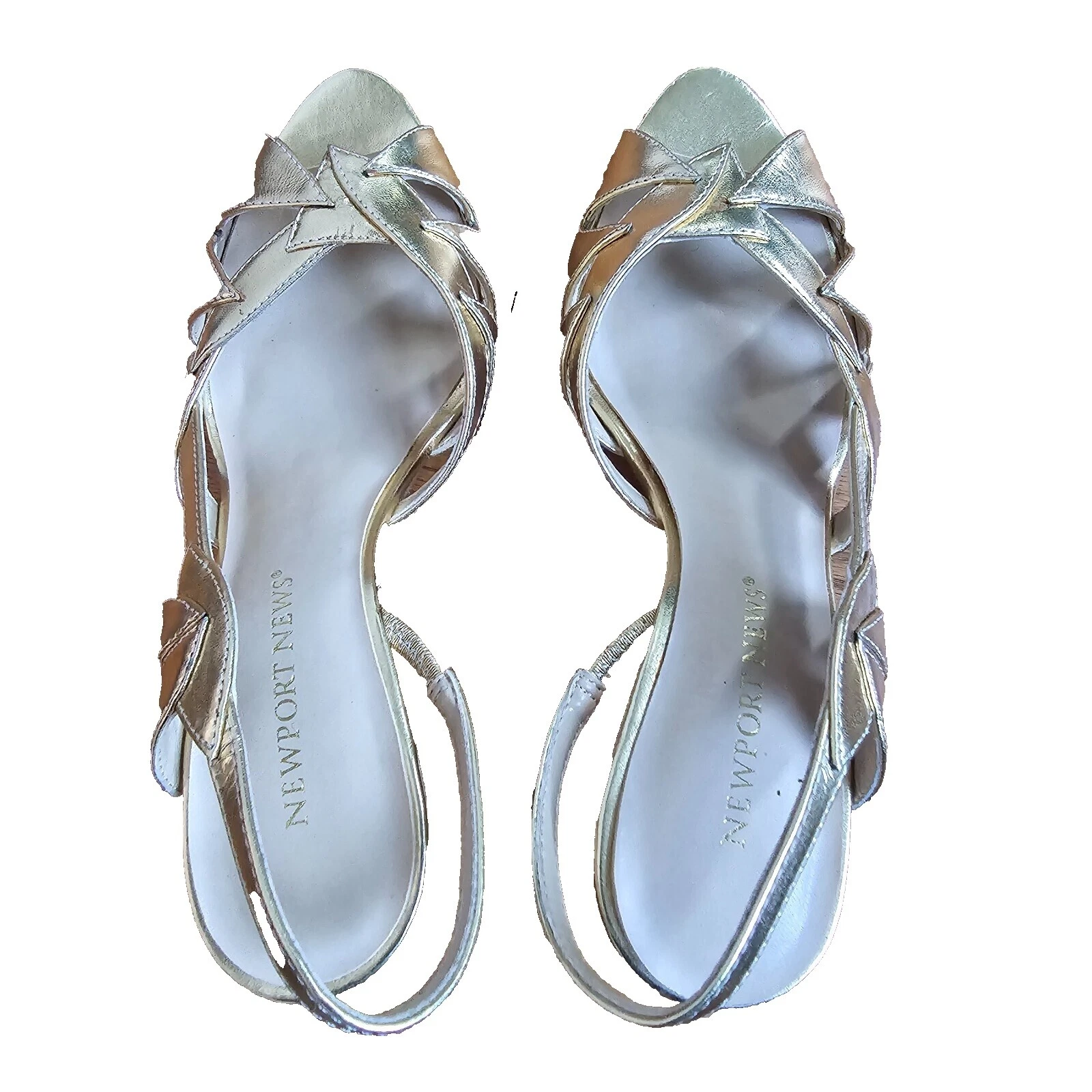 Roupas, sapatos e acessórios femininos Newport News para 7 calçados dos EUA