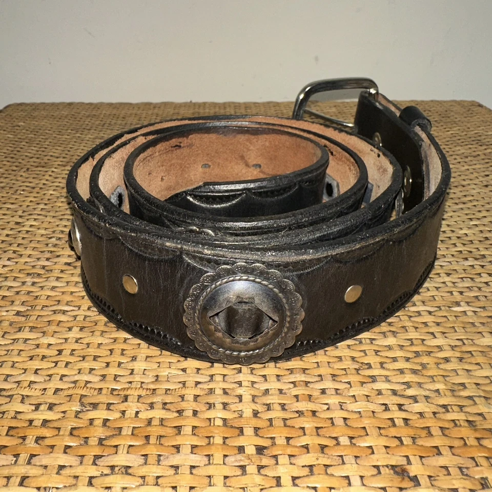 Cinturón vaquero vintage de cuero negro concho Western hebilla de platero México Foto 4 de 4