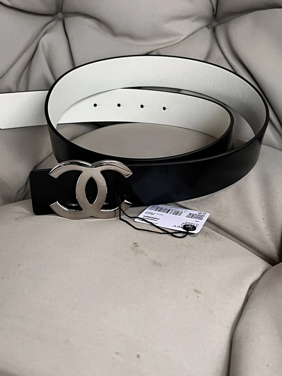 Chanel Silver CC Logo Reversible Leather Belt Black/ White size 75EU