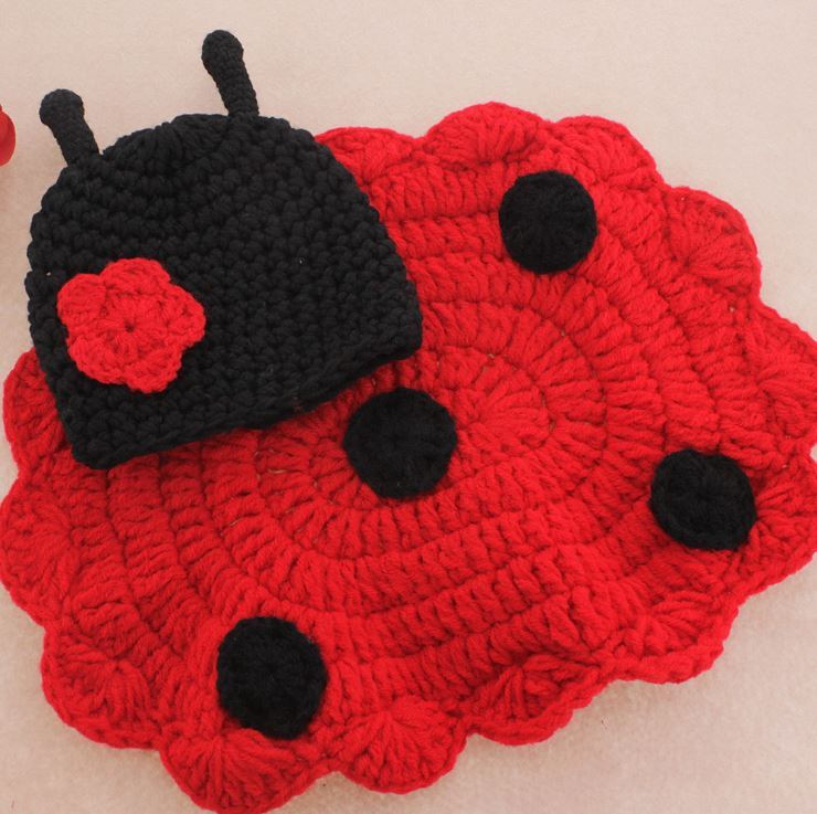 Newborn Ladybug Photo Outfit - Baby Photography Props With Hat For Monthly Pictures 0-8 Weeks