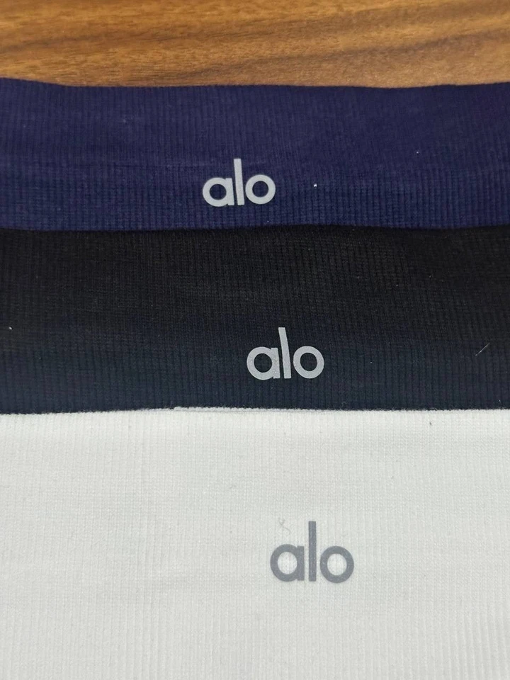 NEW Alo Yoga Headbands 3-Pack - Black, White & Navy Soft Stretchy Hair Band Set - Image 3 of 4
