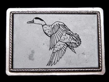 LG21104 VINTAGE 1970s **FLYING DUCK** ETCHED ARTWORK BELT BUCKLE
