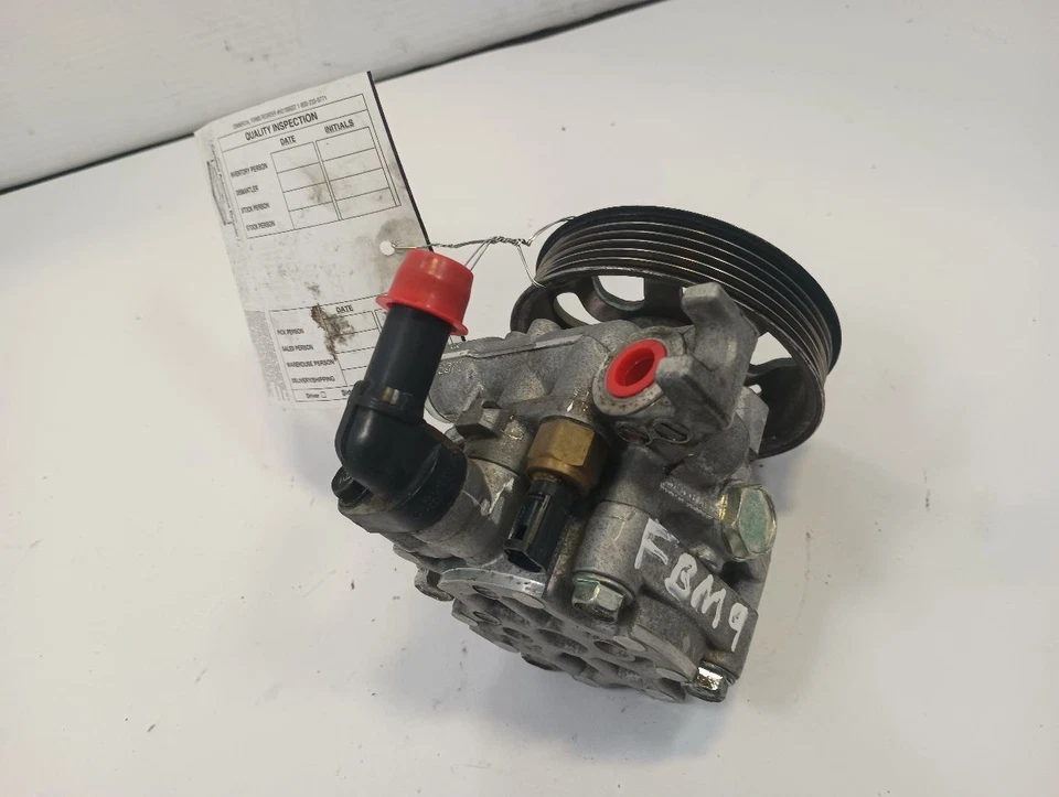 Bomba de dirección asistida de 2010 Subaru Legacy Outback 2,5 L 12023389 Foto 3 de 4