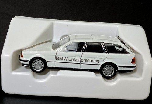 1/43 BMW 525I E34 Touring 1988 BMW Unfallforschung Gama - Picture 5 of 7