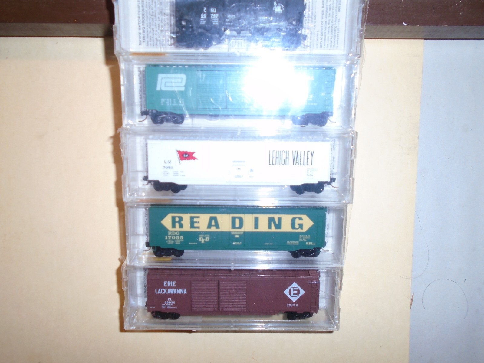 Foto 1 di 2