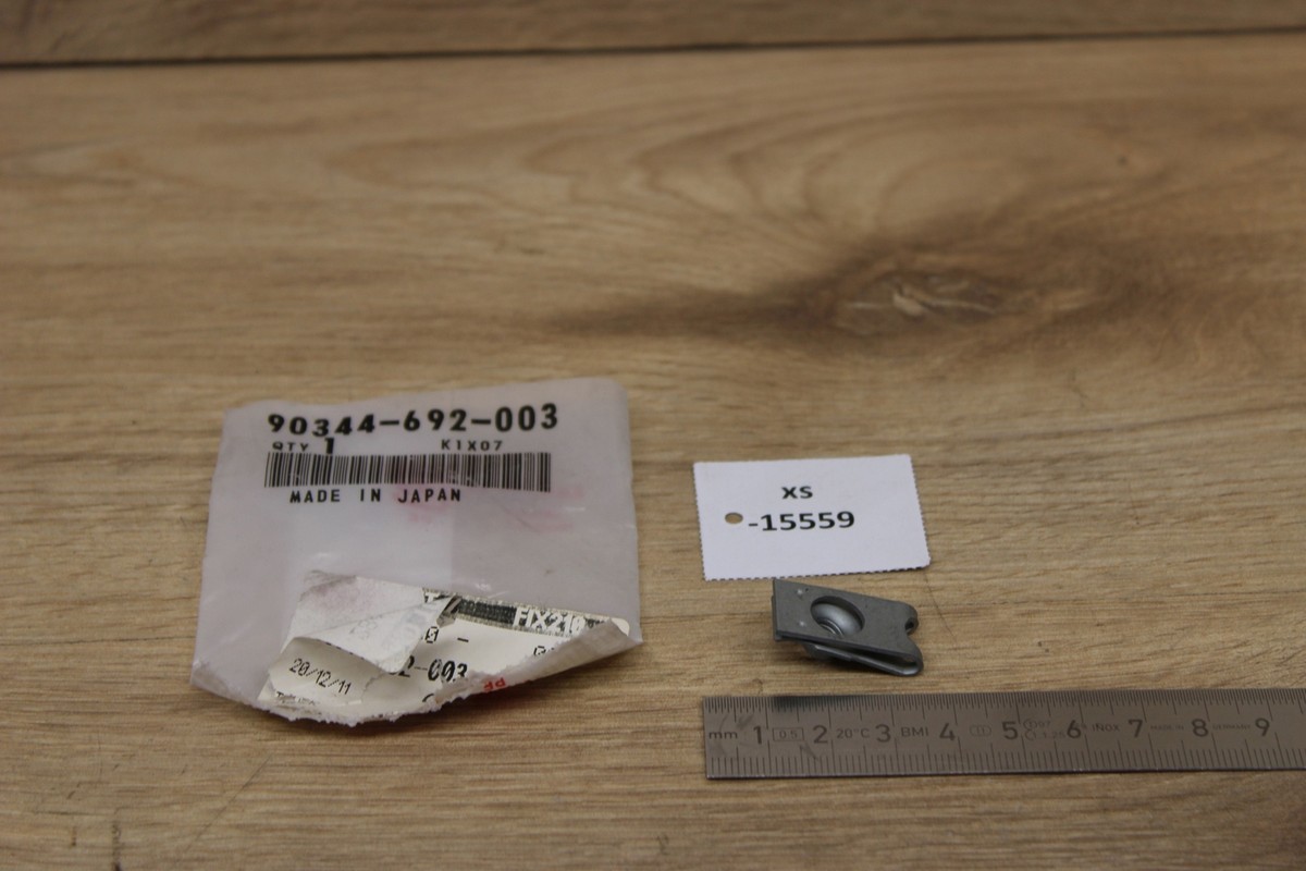 Honda 90344-692-003 Nut, Clip, 6mm NOS NEU genuine xs15559 | eBay