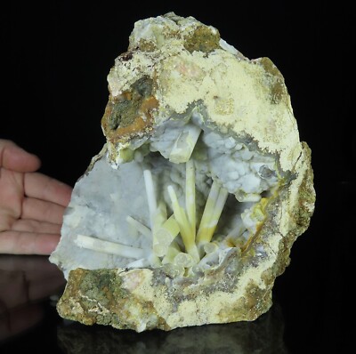 ARAGONITE crystals in a vug * Sidi Ayed, Fès-Meknès Region, Morocco