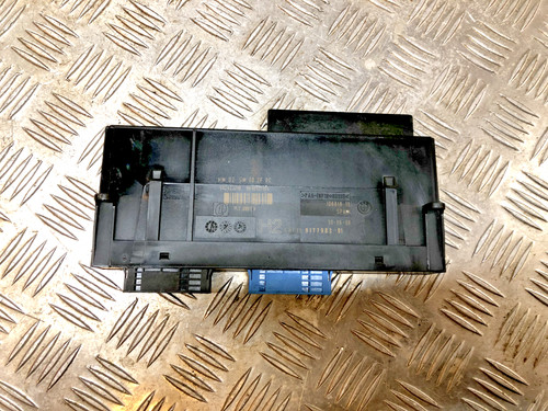 9177983 BMW 1er E87 Steuergerät Body Control Module H2 Abzweigdose Elektronik