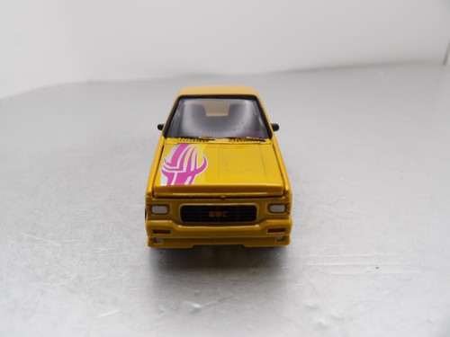 1991 GMC SYCLONE PICKUP JOHNNY LIGHTNING STREET FREAKS SCRAPIN' 1:64 DIE-CAST - Picture 3 of 5