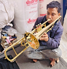 TROMBONE 3 VALVE OF PURE BRASS METAL IN GOLDEN POLISH CUSHION BOX FREE SHIPPING