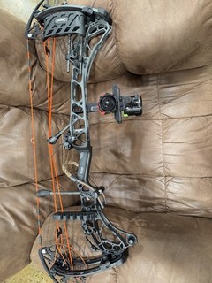 2026 Mathews ARC 30 Compound Bow Gray Fade To Black Right Hand Bow Loaded!