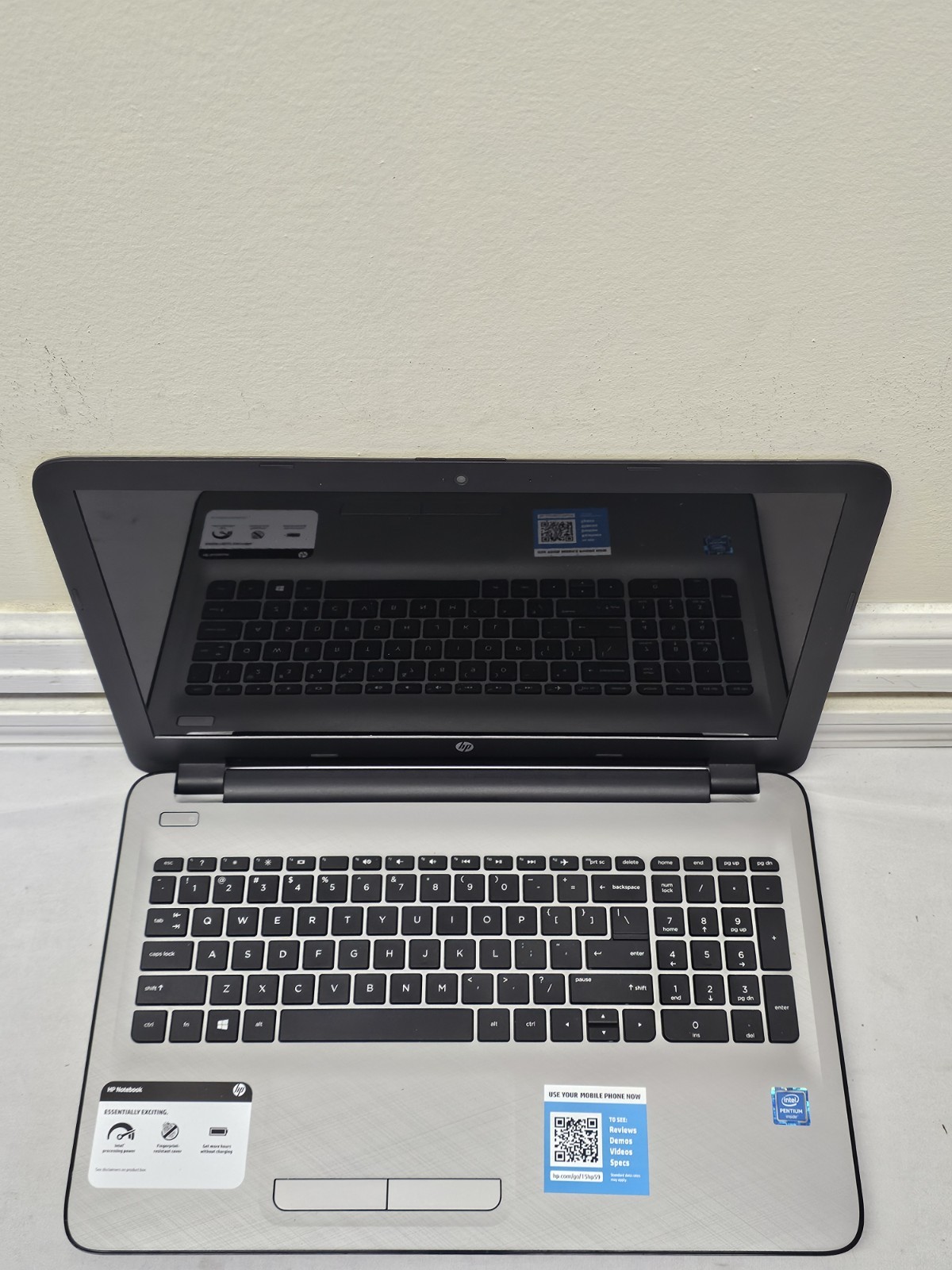 HP Notebook 15-ac158nr Laptop - Pentium N3700 - 8GB RAM 500GB HDD NO BATT Win 10