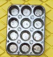 Silver Metal Rectangle 12-Hole Muffin Pan One...