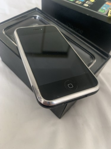 Apple 1st Gen iPhone 2G - 8 GB MA712LL/A A1203 - Unlocked  MiNT - Picture 15 of 19