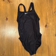 Women  s Nike V-Back One Piece Swimsuit black size 6 NWOT