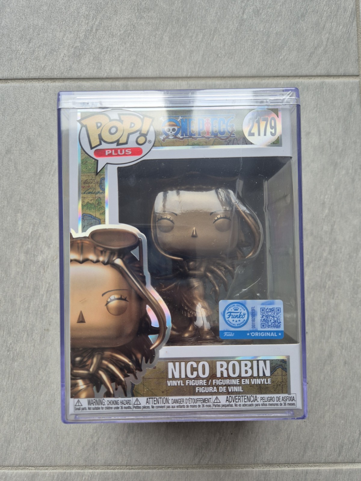 Figurine Nico Robin Funko Pop One Piece 2179 effet bronze déco bureau geek