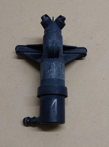 BMW E60 E61  Hochdruckdüse links Scheinwerferreinigung Waschdüse Düse 7038415