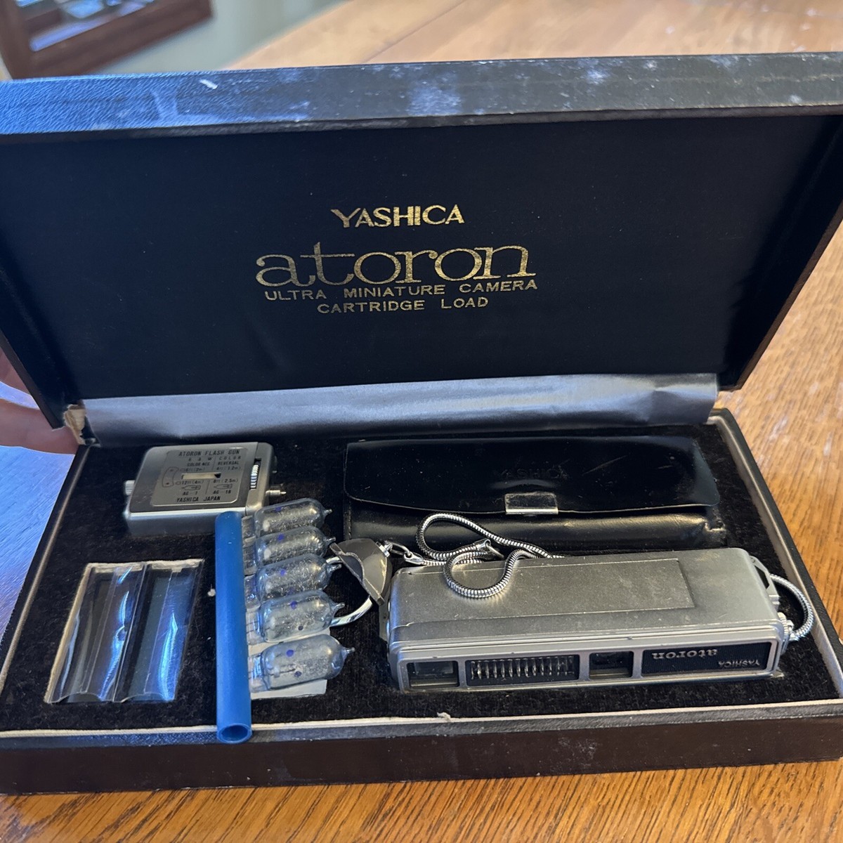 YASHICA atoron ウルトラミニチュアカメラ Vintage Yashica Atoron Ultra Miniature Camera Spy Film Japan