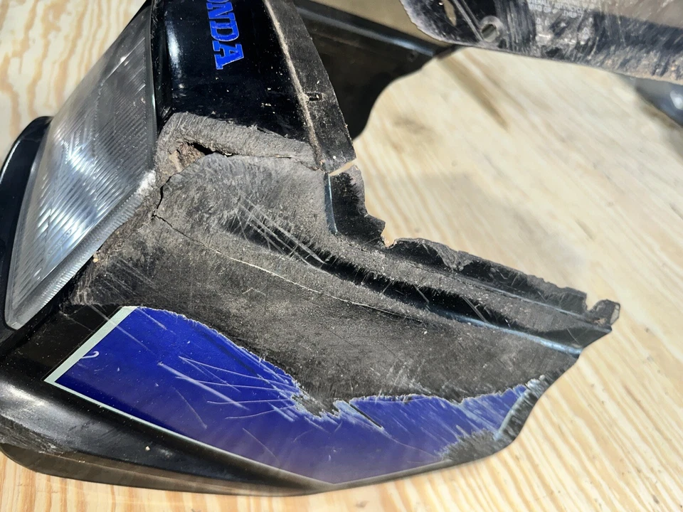 1984 HONDA NIGHTHAWK 700S CB700SC CARENAGEM CAPÔ DIANTEIRO FAROL VENTO - Imagem 3 de 4