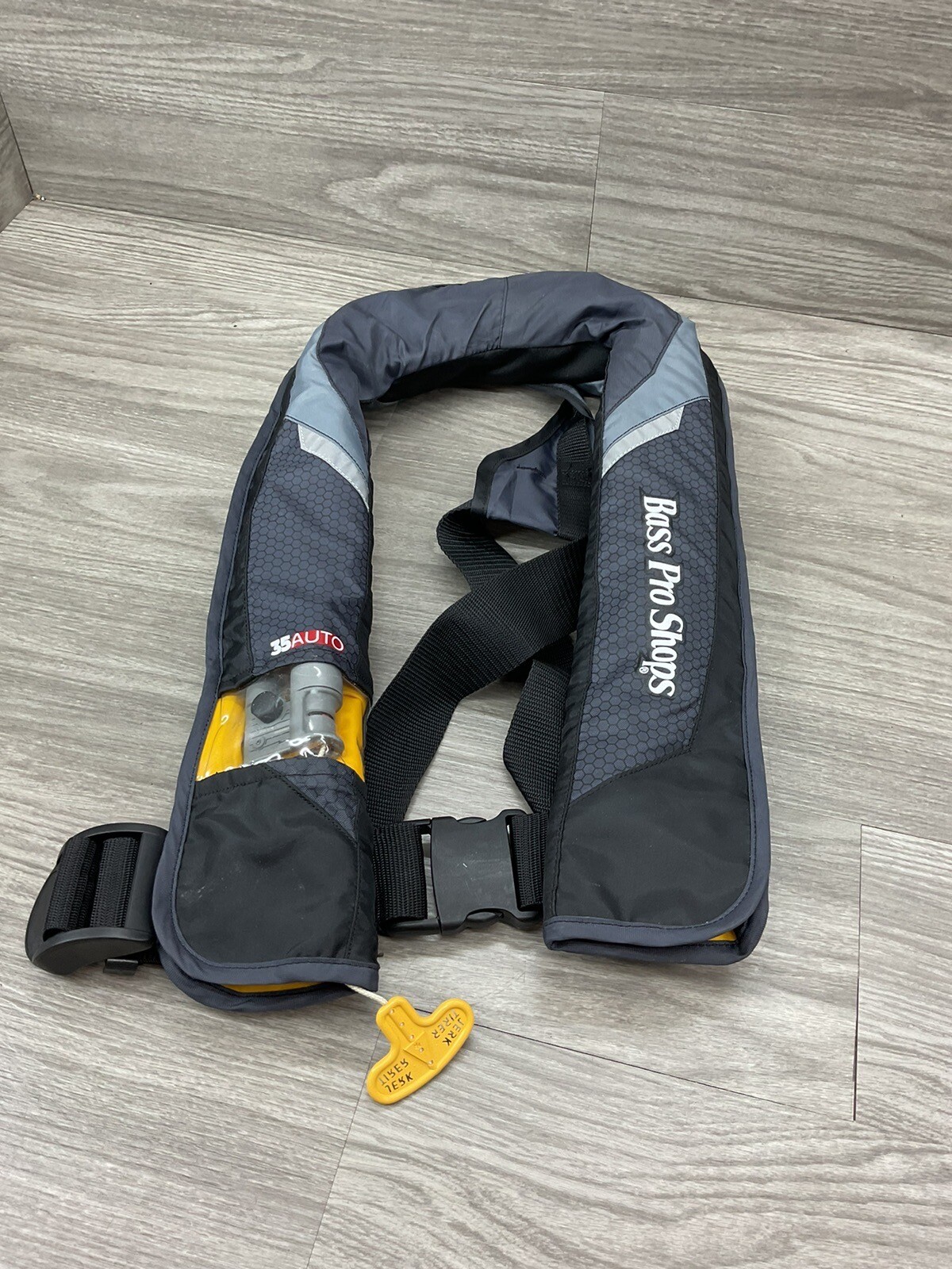 Bass Pro Shops 35 Auto Automatic Inflatable Life Vest eBay