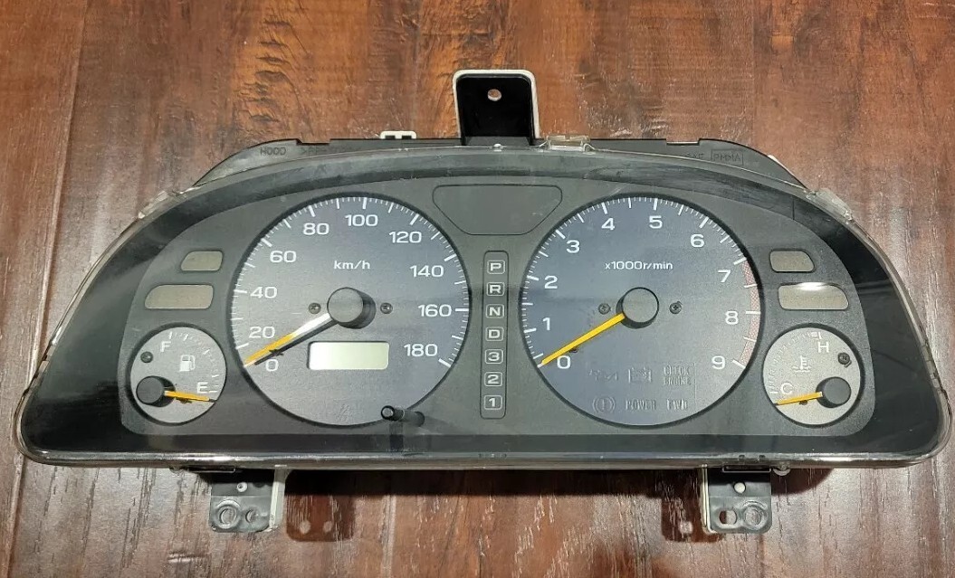 のん 1998-2002 JDM Subaru Forester SF5 Automatic Gauge Cluster