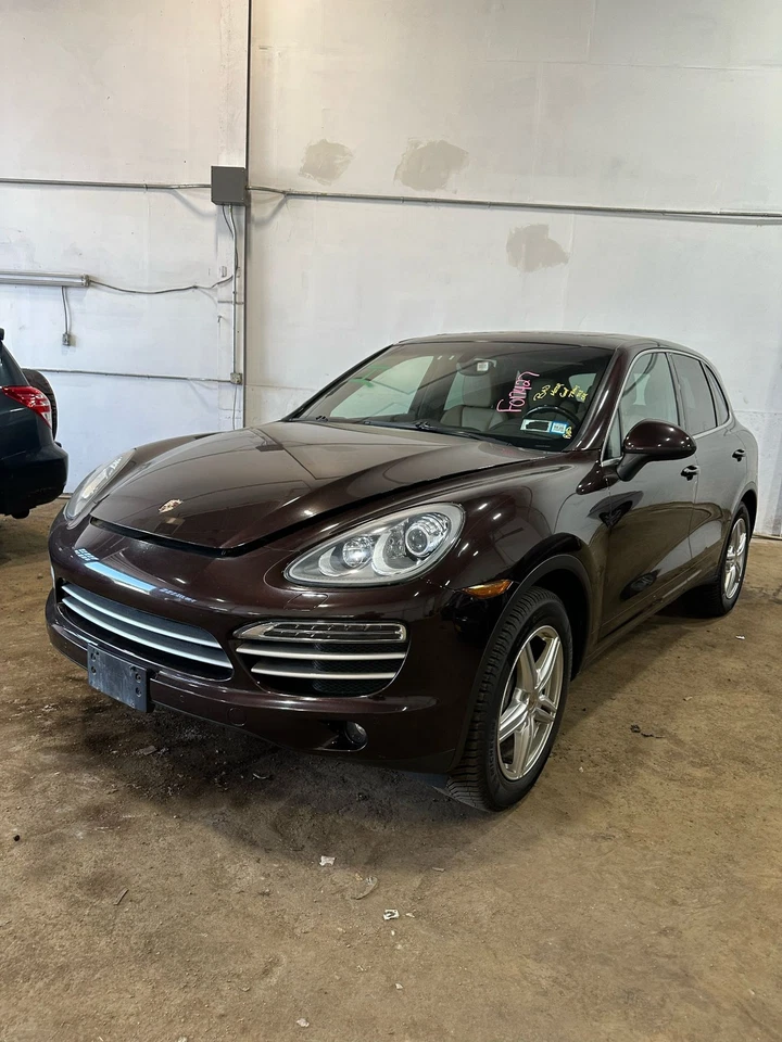 Used Rack and Pinion Assembly fits: 2014 Porsche CAYENNE Power Rack and Pinion B Foto 3 de 4