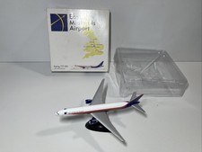 Herpa Wings East Midlands Airport Boeing 777 300 Die Cast Plane 506496 & Stand