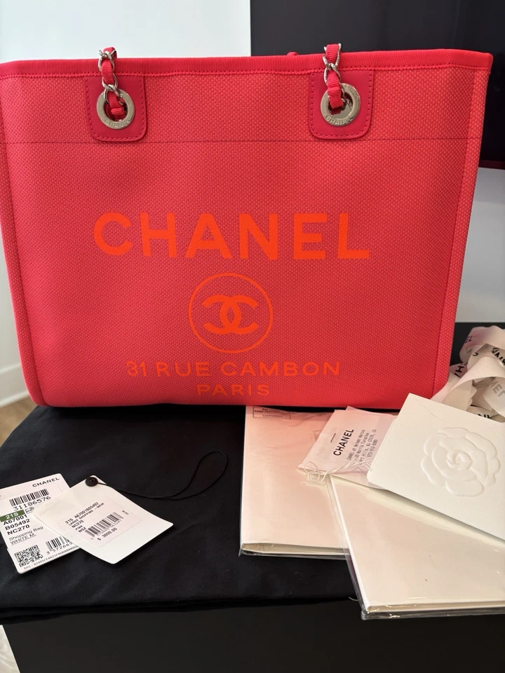 Bolso de Hombro CHANEL Grande con Cadena de Lona Rosa y Naranja Nuevo en Caja Foto 2 de 4