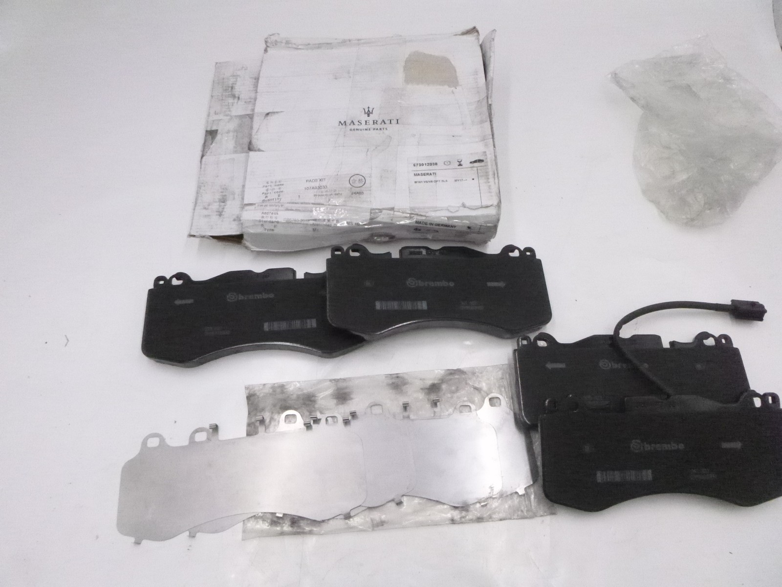 4 Pack Genuine OEM Maserati Brembo Levante Front Brake Pads Set SEE DESC