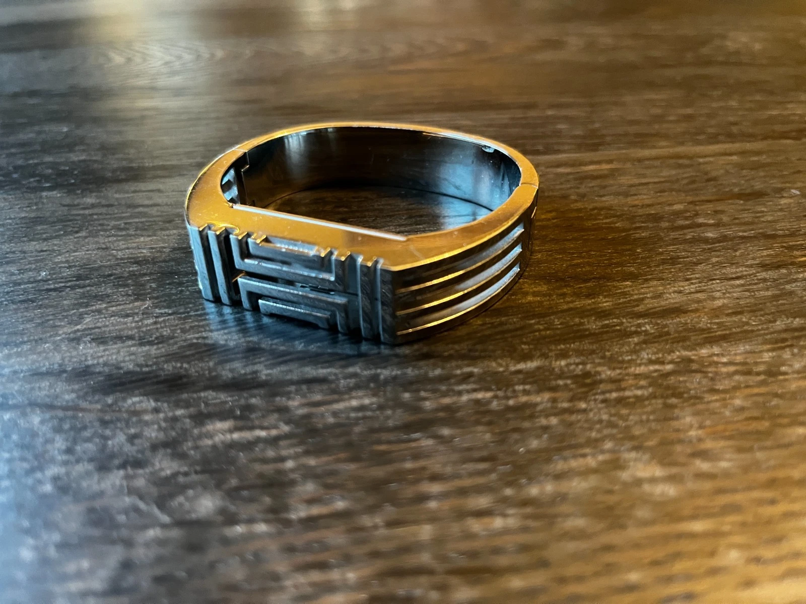 Bracciale con cerniera Tory Burch tono argento Fitbit custodia fascia