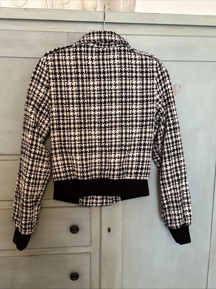 Chaqueta de pata de gallo Beverly Hills Polo Club para mujer, talla mediana, blanca y negra Foto 2 de 4