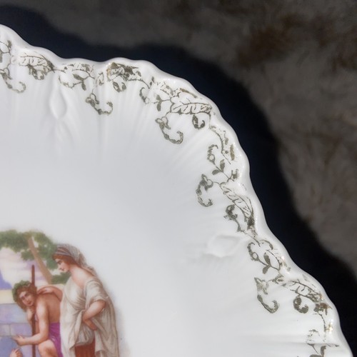 Two Vintage Decorative Porcelain Plates 22 cms Diameter - Picture 16 of 20