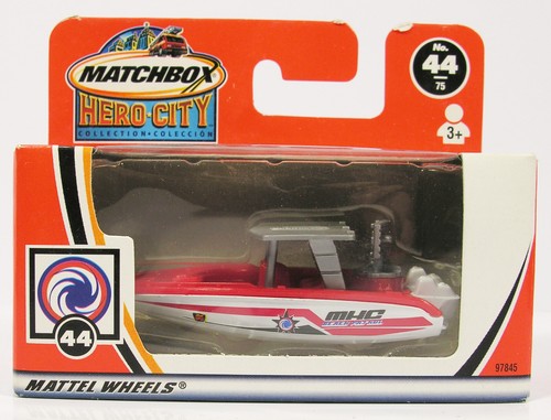 MINT MATCHBOX 44 CENTRE-CONSOLE BOAT IN UNOPENED HERO CITY BOX 1-75 SERIES