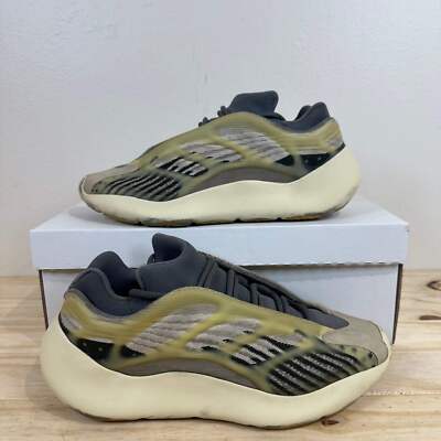 Adidas Yeezy 700 V3 Fade Salt Sz - Main Image
