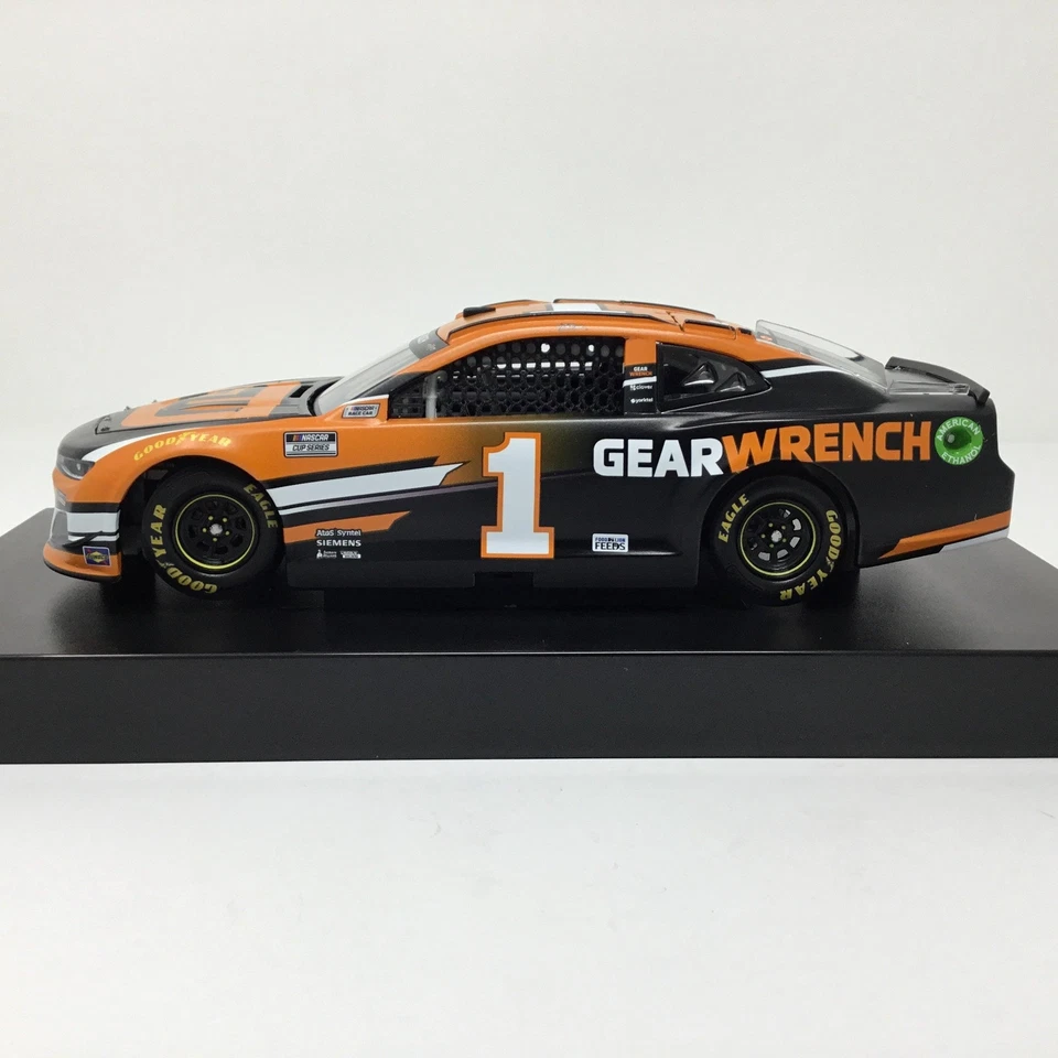 Kurt Busch 2021 Gearwrench 1:24 Diecast - Image 2 of 4