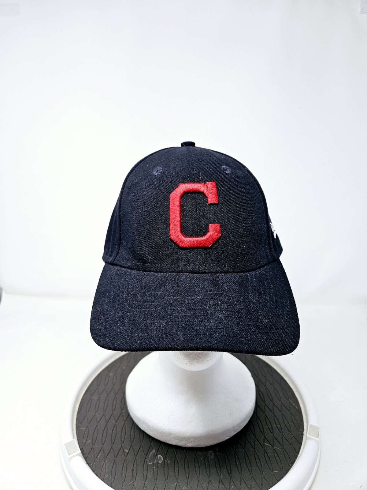 Clevelad Indians Black New Era Strapback Hat MLB Used FAST SHIPPING