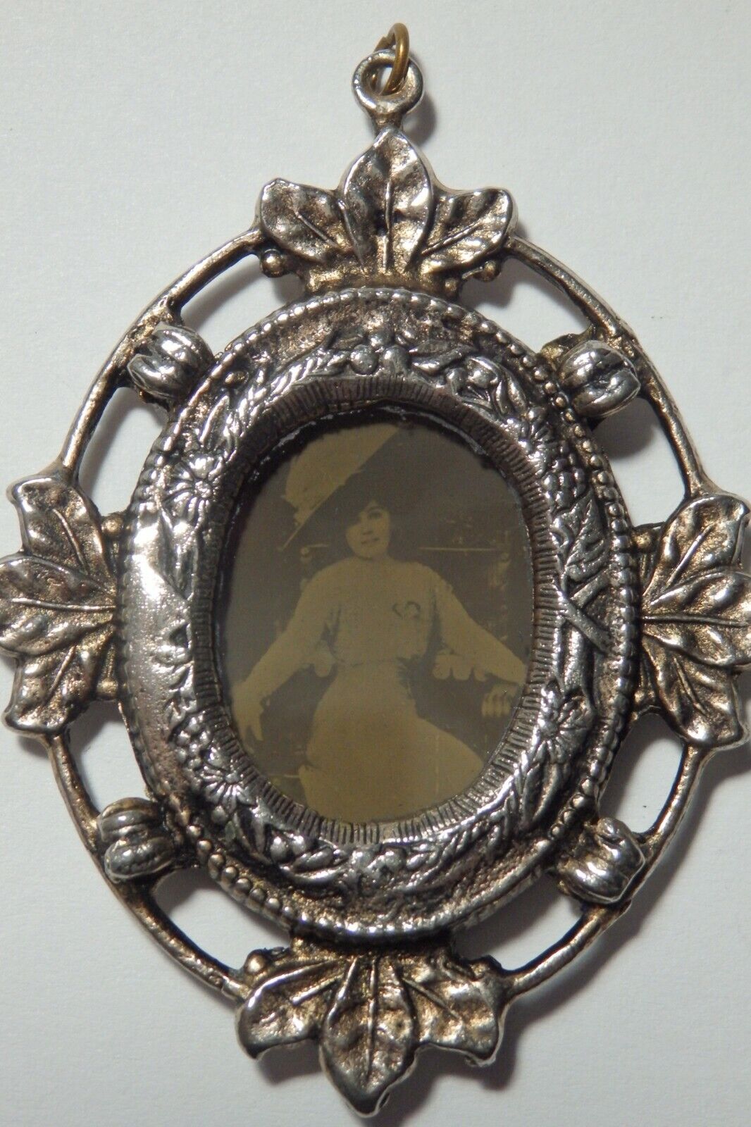 Antique GIBSON GIRL Necklace PENDANT Ambrotype? P… - image 2