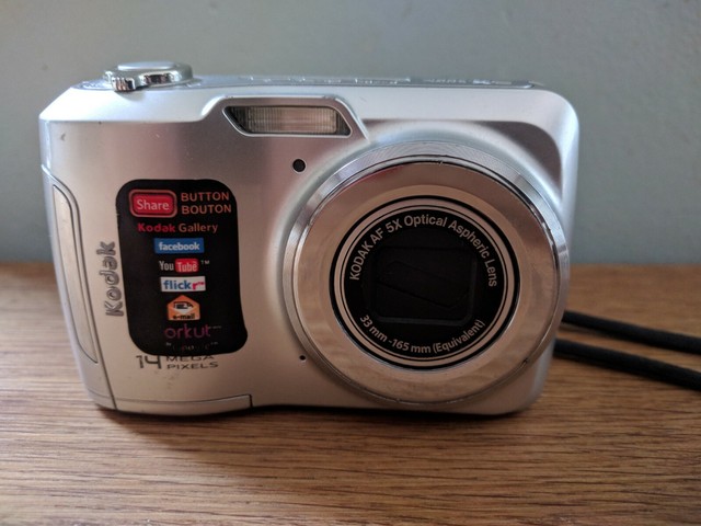 Kodak EASYSHARE C195 14.0 MP Digital Camera - Silver for sale online | eBay