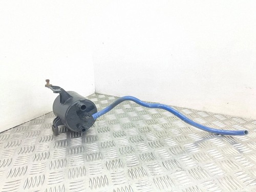 Fuel vapor canister