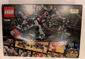 LEGO #76086 BATMAN Knightcrawler Tunnel Attack DC Comics SuperHeroes SEALED-2017