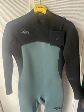 2mm Xcel Men’s Large Wetsuit