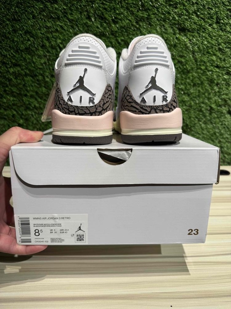 Size 7M/8.5W - Jordan 3 Retro Neapolitan Dark Mocha (Women's Size 7M/8.5W - Jordan 3 Retro Neapolitan Dark Mocha (Women's