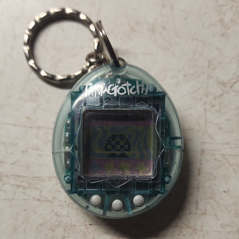 Tamagotchi Virtual Pet Keychain Electronic Toy Blue 1997 In working condition
