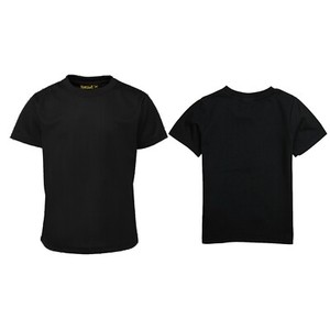 black plain tee
