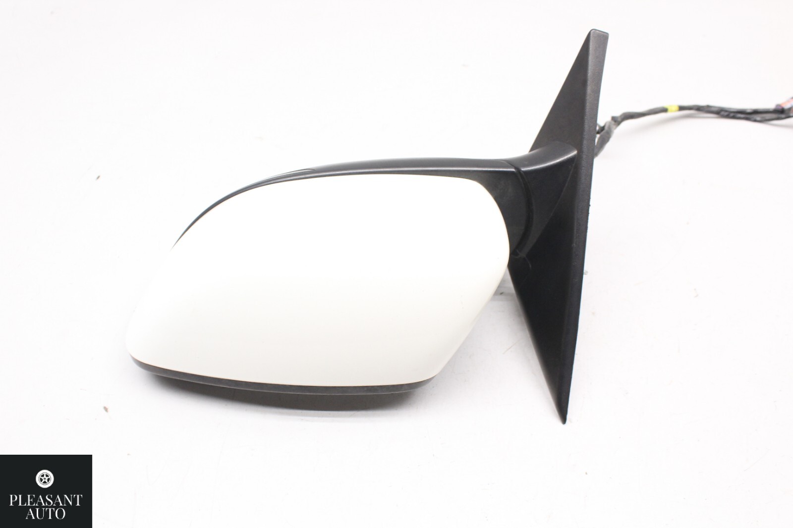 2014 - 2017 MASERATI QUATTROPORTE LEFT DRIVER SIDE VIEW MIRROR OEM White
