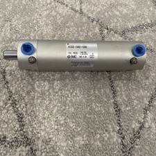 SMC ROUND BODY CYLINDER  NCG32-IAK01-0300 *FREE SHIPPING*