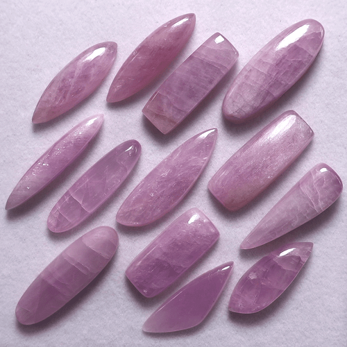 Venta al por mayor 13 piezas piedras preciosas de cabujón sin tratar kuncita natural de alta calidad 24 mm-31 mm - Imagen 8 de 12