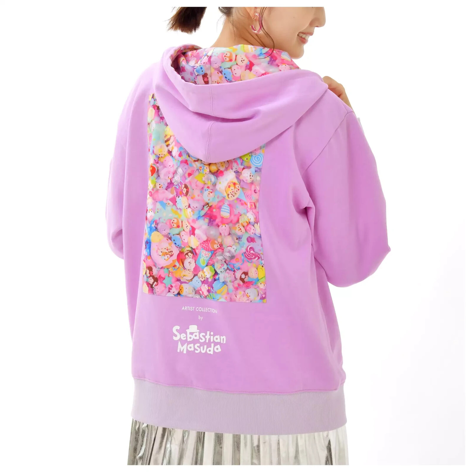 Толстовка с длинным рукавом Tsum Tsum из коллекции DISNEY ARTIST от Себастьяна Масуды