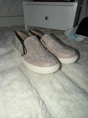 Carvela Flat Shoes Women's UK 37Slip On Embellished Casual Trainer - Image 1 of 4