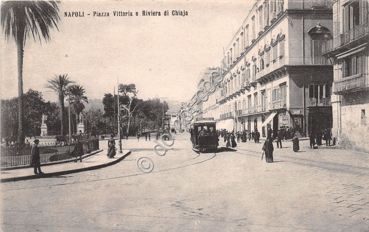 Cartolina - Postcard - Napoli - Piazza Vittoria - animata - anni '20